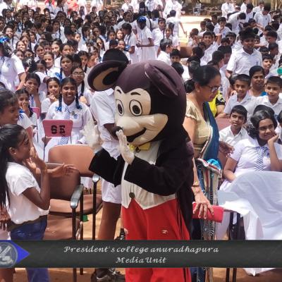 ලොක ළමා දිනය  ̠2̠0̠̠2̠̠5̠